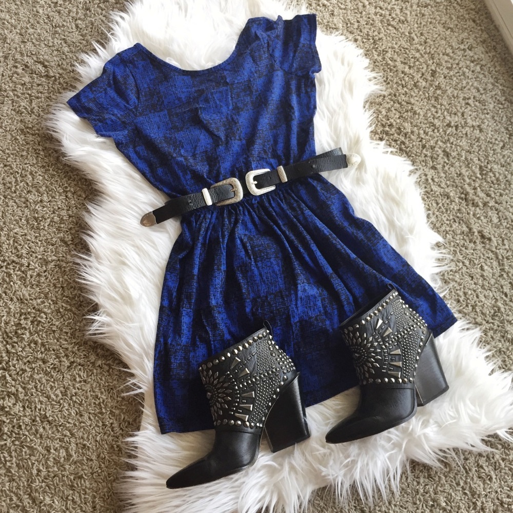 Topshop Geometric Short Sleeve Dress